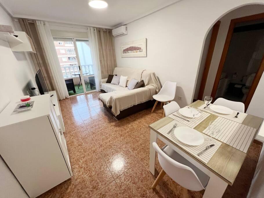 Nice And Central Apartment Торевьиа Экстерьер фото