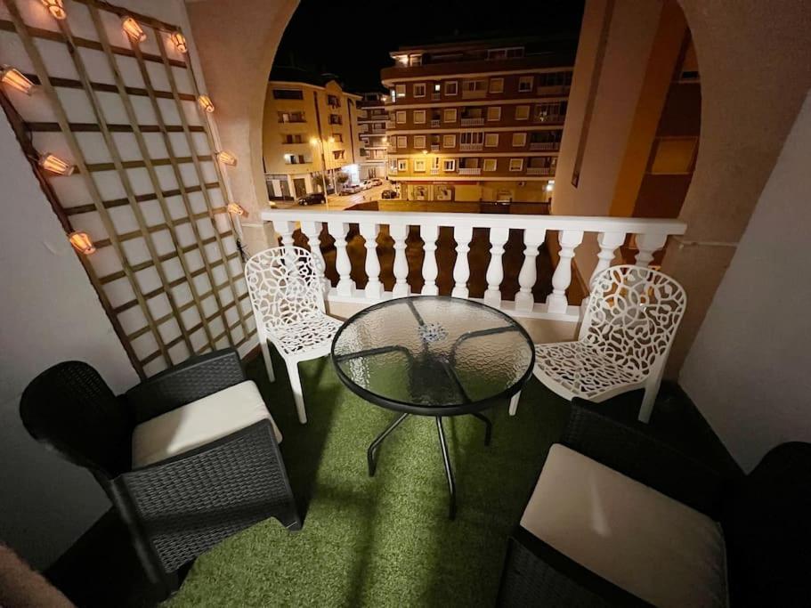 Nice And Central Apartment Торевьиа Экстерьер фото