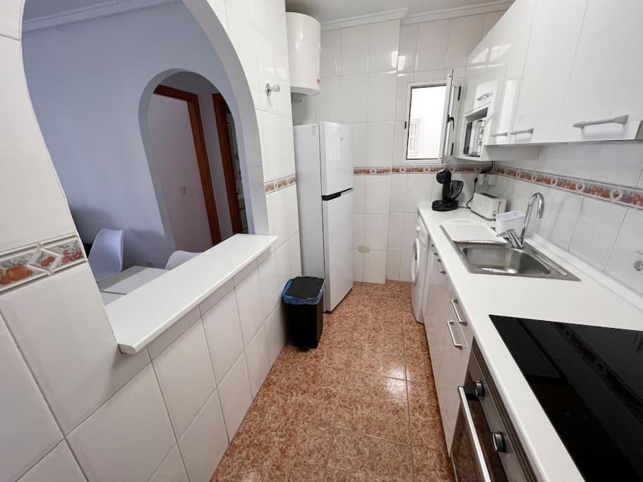 Nice And Central Apartment Торевьиа Экстерьер фото