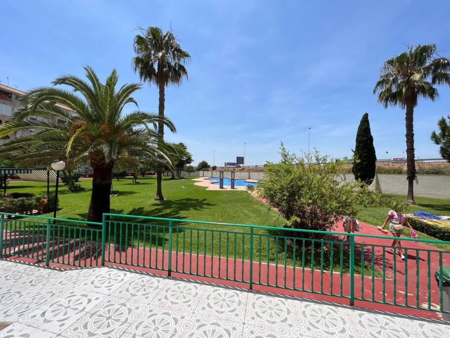 Nice And Central Apartment Торевьиа Экстерьер фото