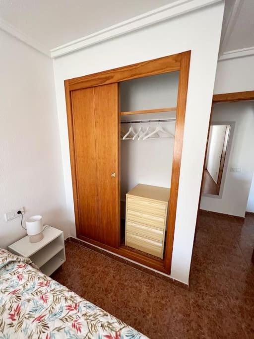 Nice And Central Apartment Торевьиа Экстерьер фото