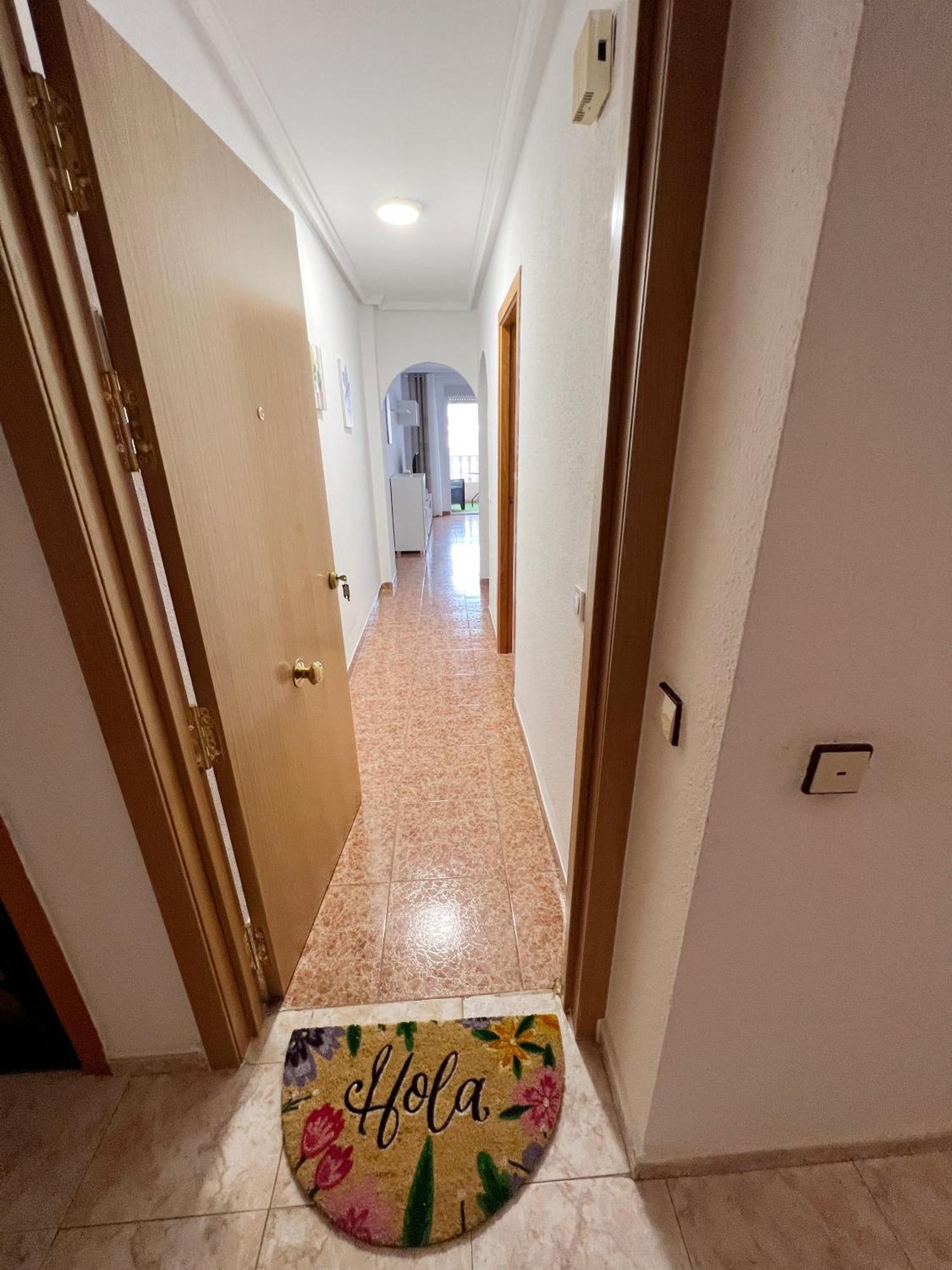 Nice And Central Apartment Торевьиа Экстерьер фото