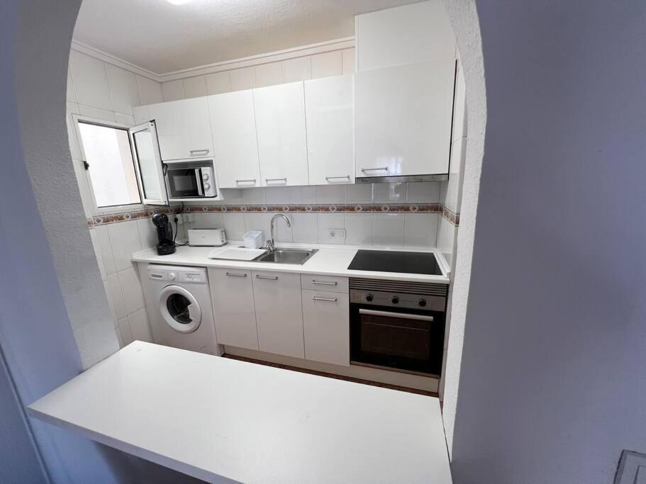Nice And Central Apartment Торевьиа Экстерьер фото